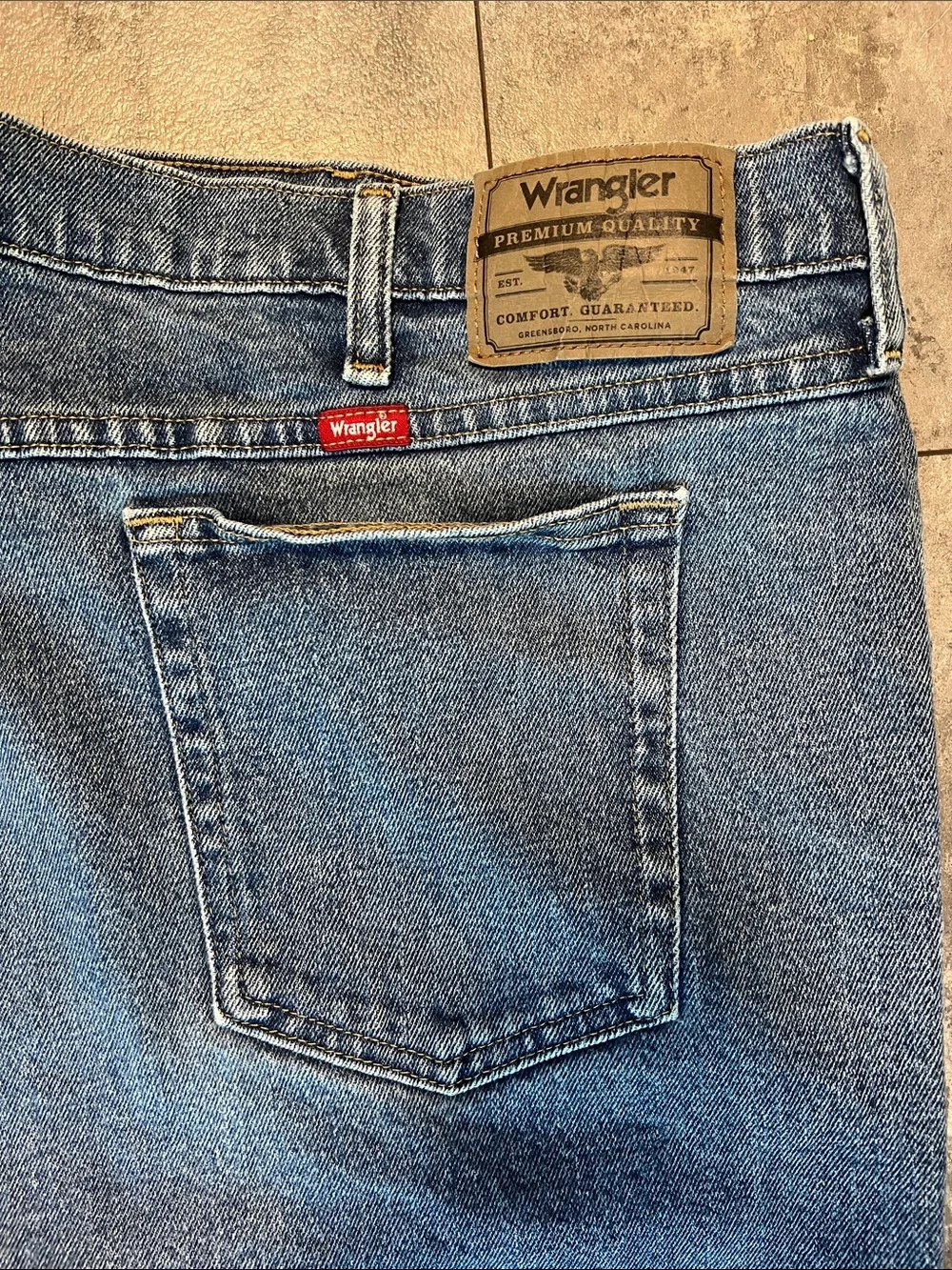 2 pairs of Wrangler Men's Straight Jeans in Dark Indigo & Light Blue used  46”